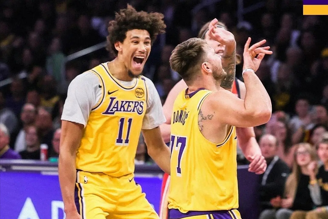 1夜5笔签约达成！湖人签23+12中锋，火箭再签一位3D，掘金签1前锋