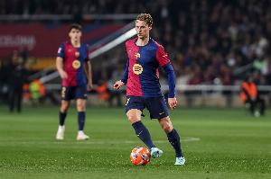 hth-每体：巴萨正在与德容、埃里克-加西亚和孔德商谈续约