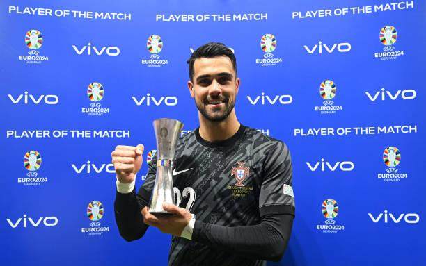 华体会官网-葡萄牙门神：我预判了舍什科的单刀，连扑3点靠直觉