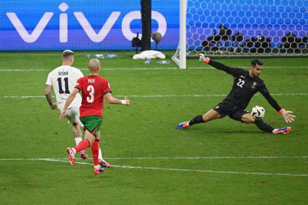 华体会官网-葡萄牙门神：我预判了舍什科的单刀，连扑3点靠直觉