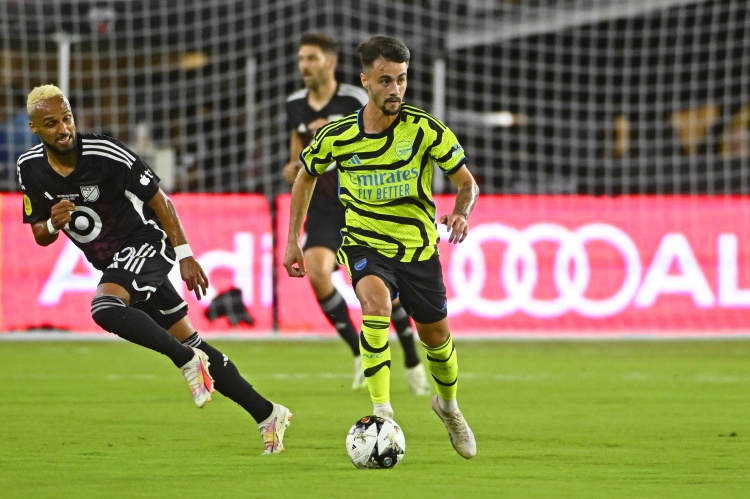 法比奥-维埃拉透露汉堡转会细节：上周末前仍未确定未来去向