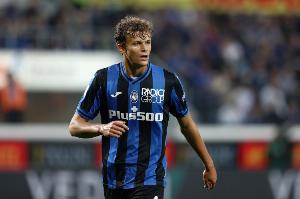 泰晤士报：纽卡将亚特兰大中卫斯卡尔维尼列为首要目标